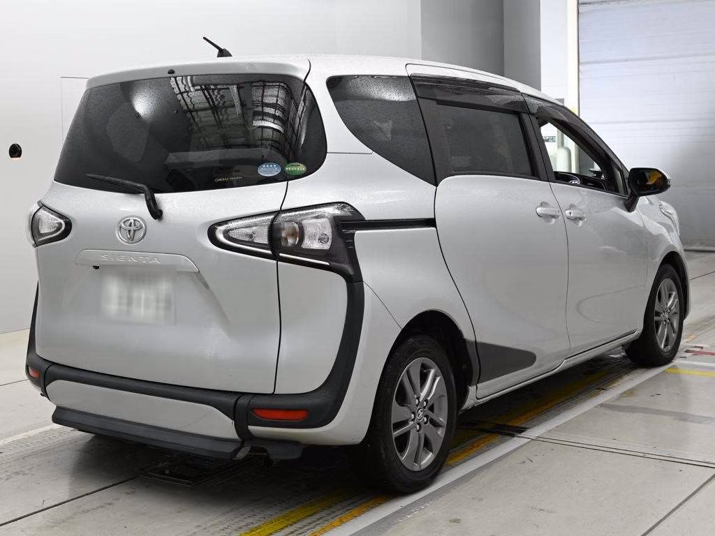 TOYOTA SIENTA