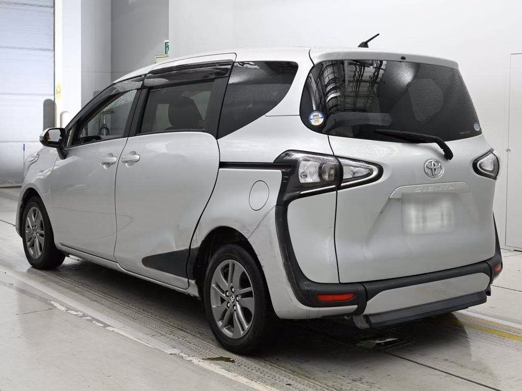 TOYOTA SIENTA