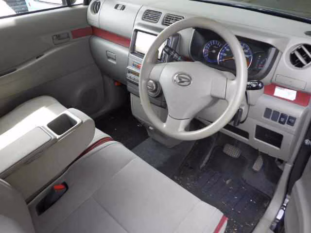 DAIHATSU MOVE CONTE