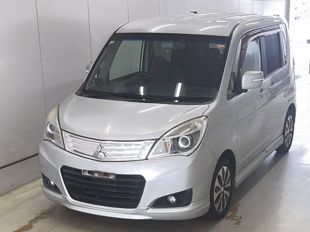 MITSUBISHI DELICA D:2
