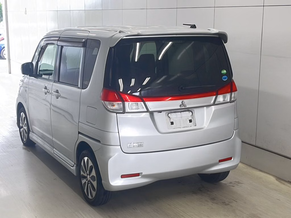MITSUBISHI DELICA D:2