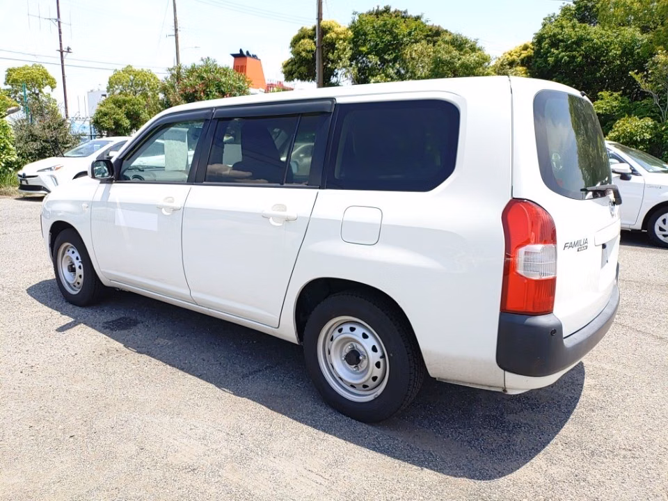 MAZDA FAMILIA