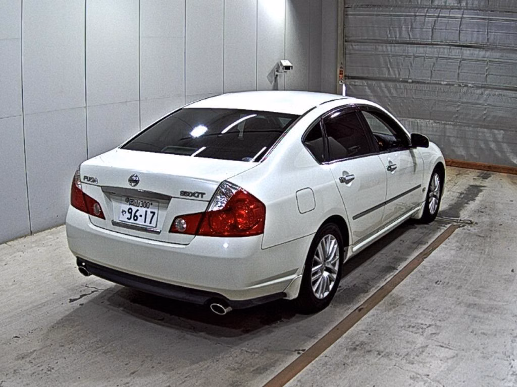 NISSAN FUGA