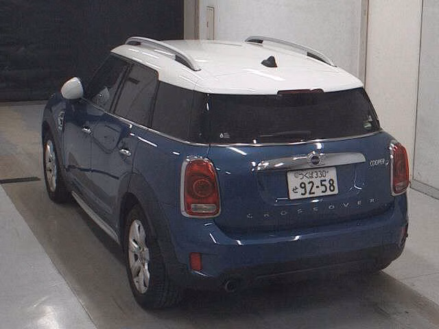 MINI CROSSOVER