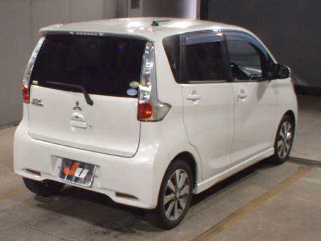MITSUBISHI EK CUSTOM