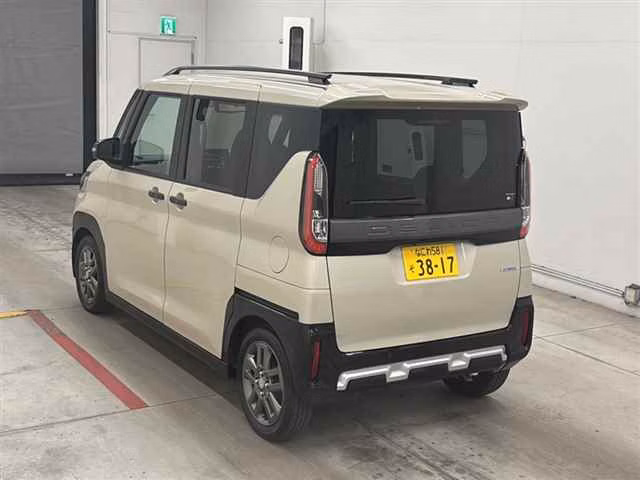 MITSUBISHI DELICA MINI