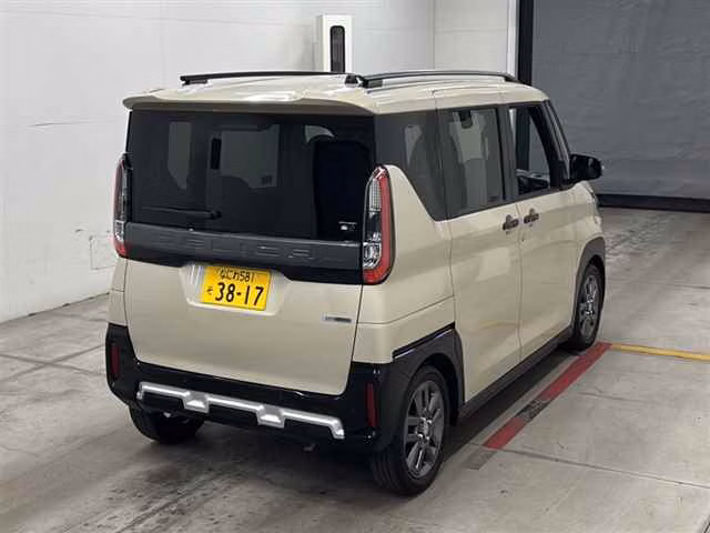 MITSUBISHI DELICA MINI