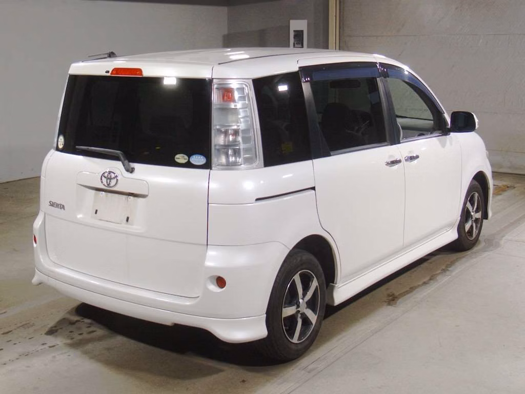 TOYOTA SIENTA