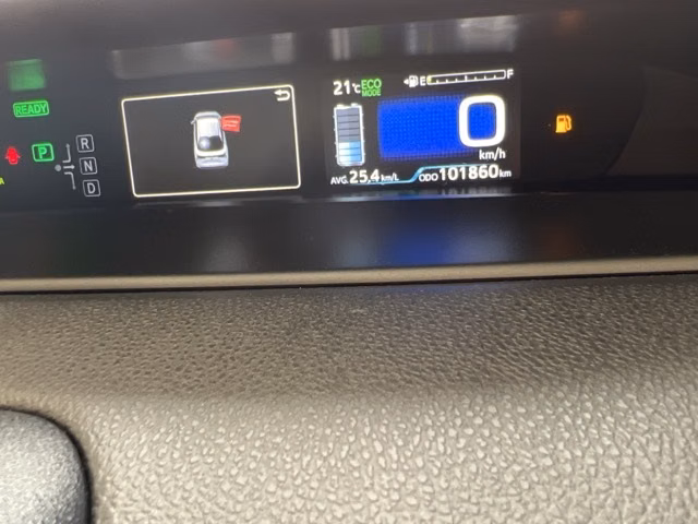 TOYOTA PRIUS