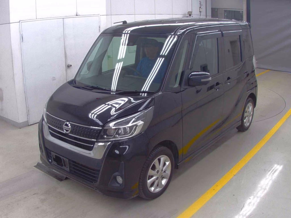 NISSAN DAYZ ROOX