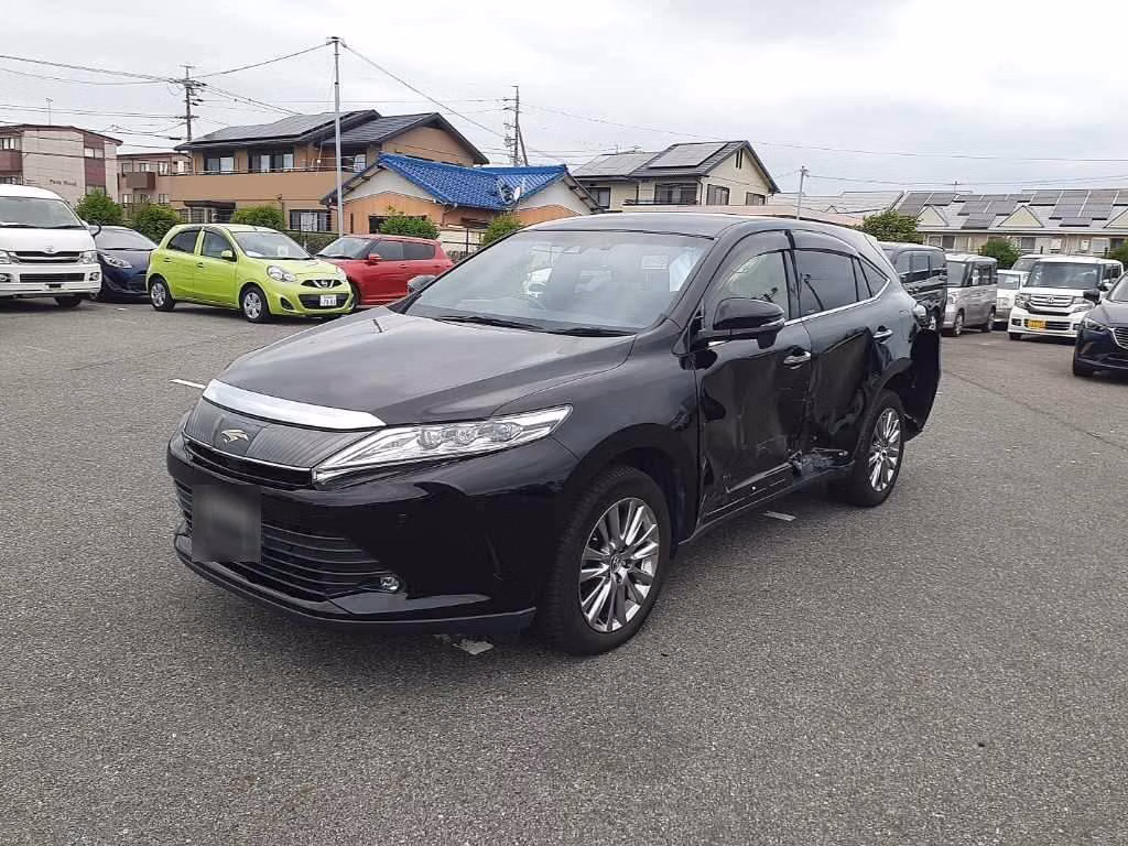 TOYOTA HARRIER