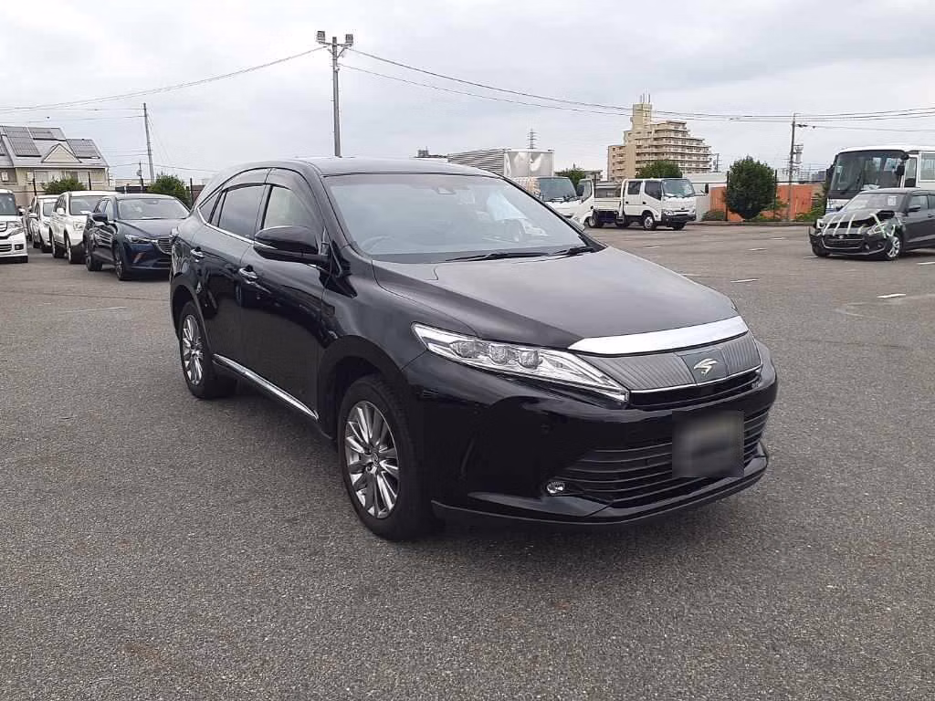 TOYOTA HARRIER