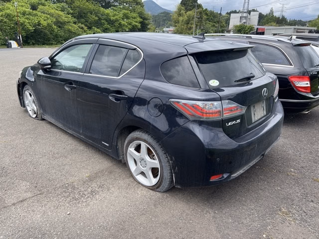 LEXUS CT200H