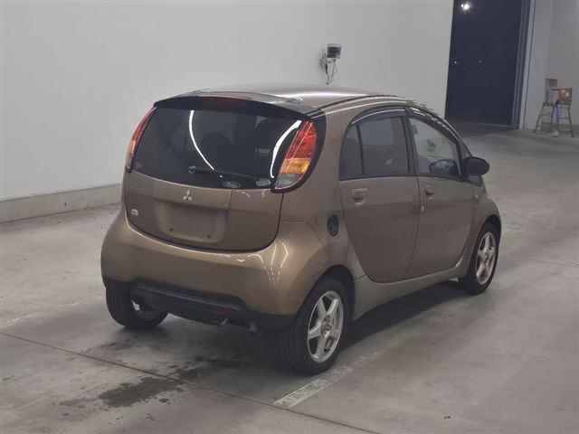 MITSUBISHI I
