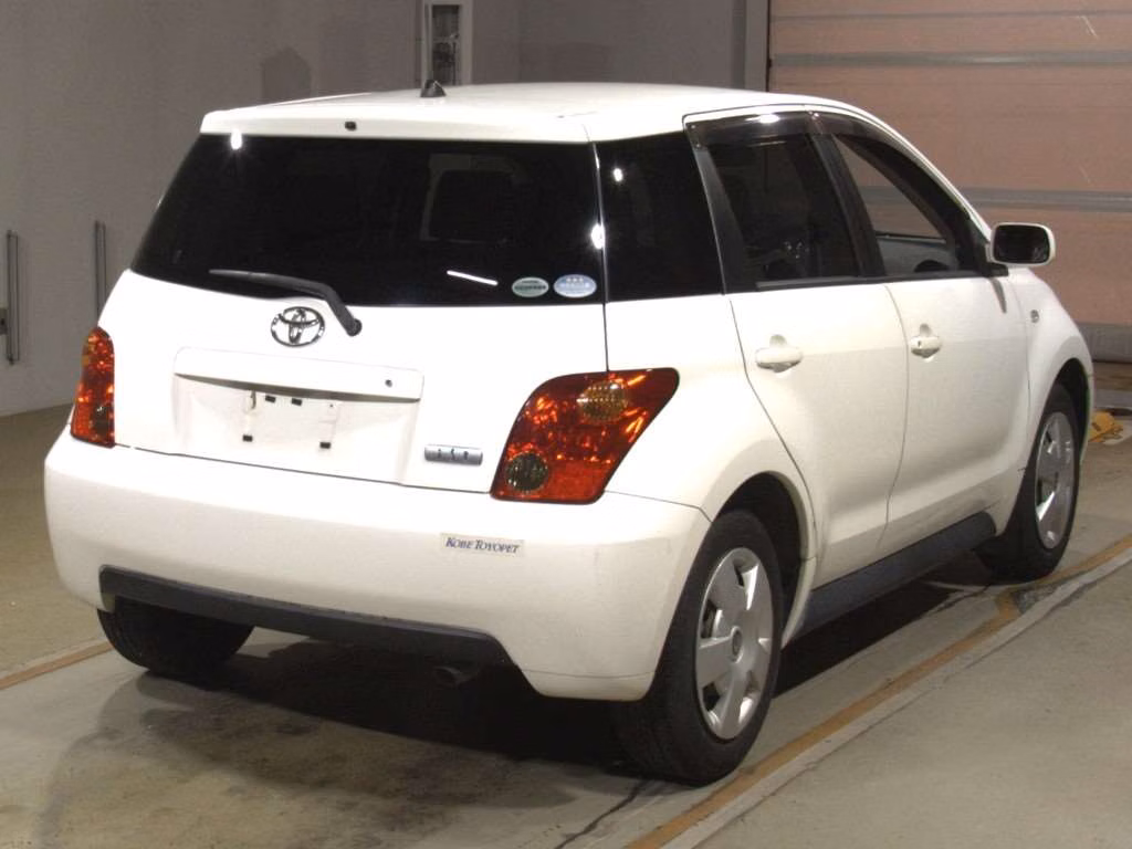 TOYOTA IST