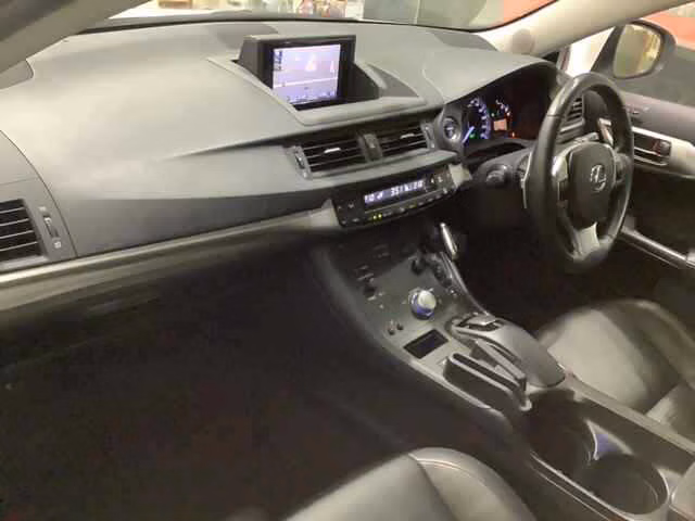 LEXUS CT200H