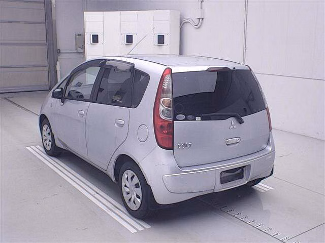 MITSUBISHI COLT