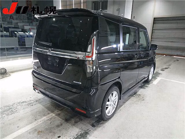 MITSUBISHI DELICA D:2