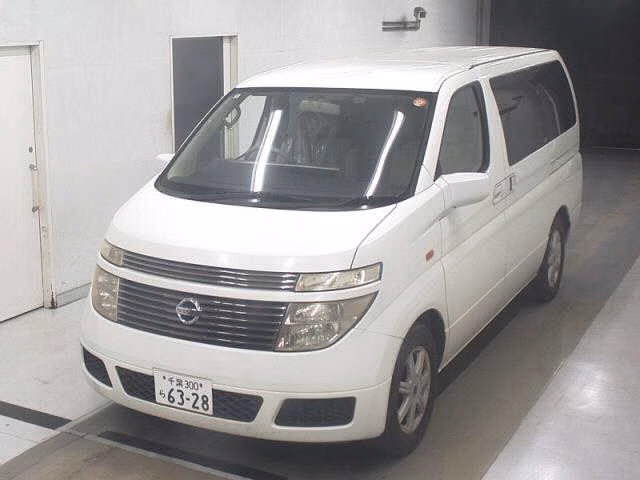 NISSAN ELGRAND
