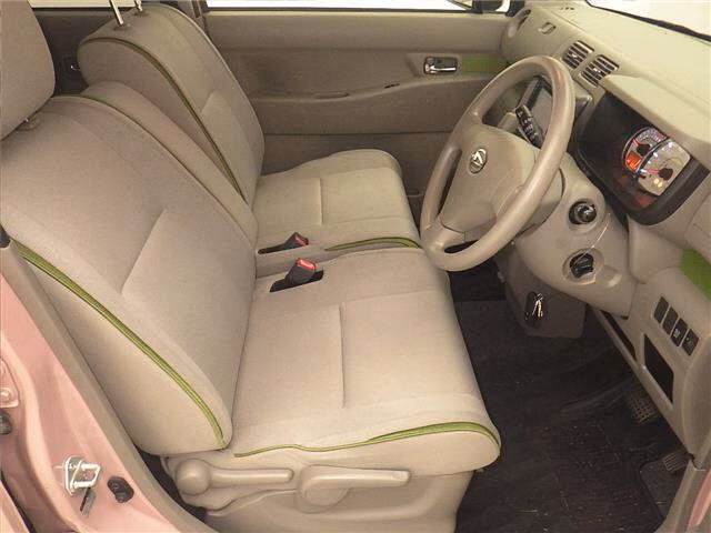 DAIHATSU MOVE CONTE