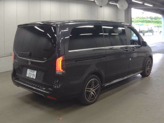 MERCEDES-BENZ V-CLASS