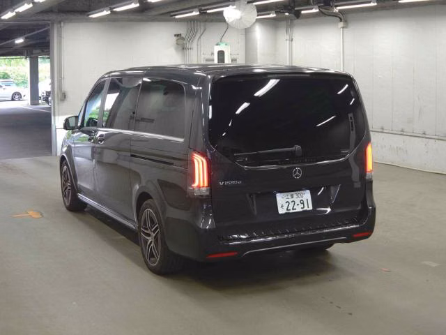 MERCEDES-BENZ V-CLASS