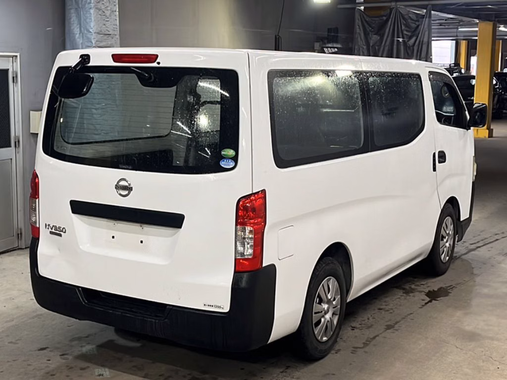 NISSAN NV350 CARAVAN