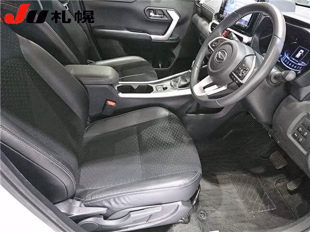 DAIHATSU ROCKY