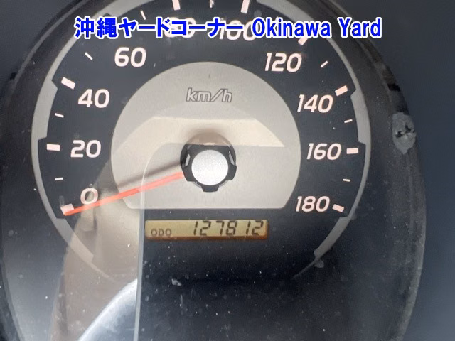 TOYOTA HILUX SURF