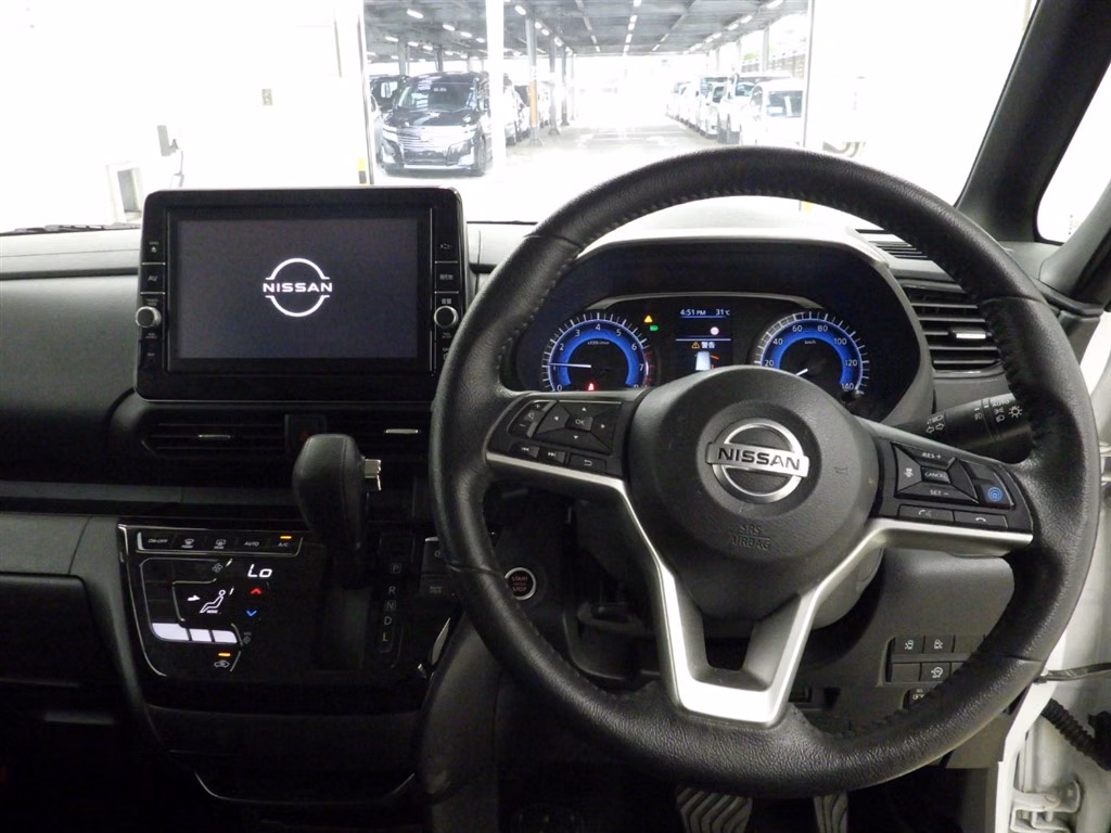 NISSAN ROOX
