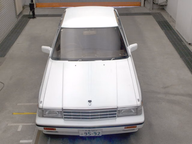 NISSAN LAUREL