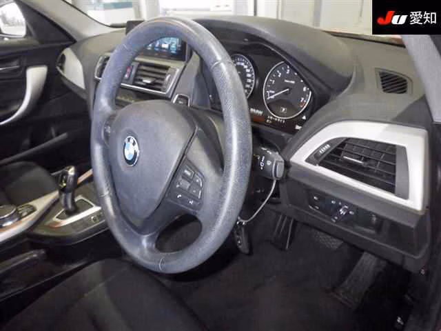 BMW 1-SERIES