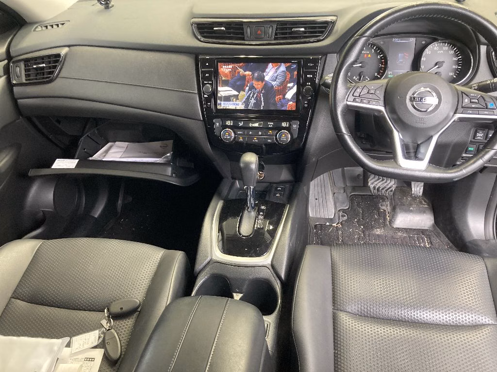 NISSAN X-TRAIL