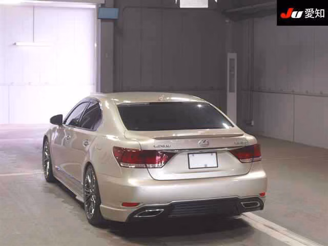 LEXUS LS460