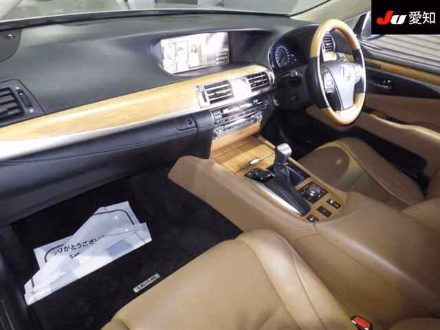 LEXUS LS460