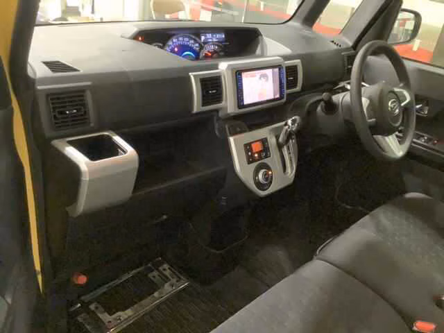 DAIHATSU WAKE