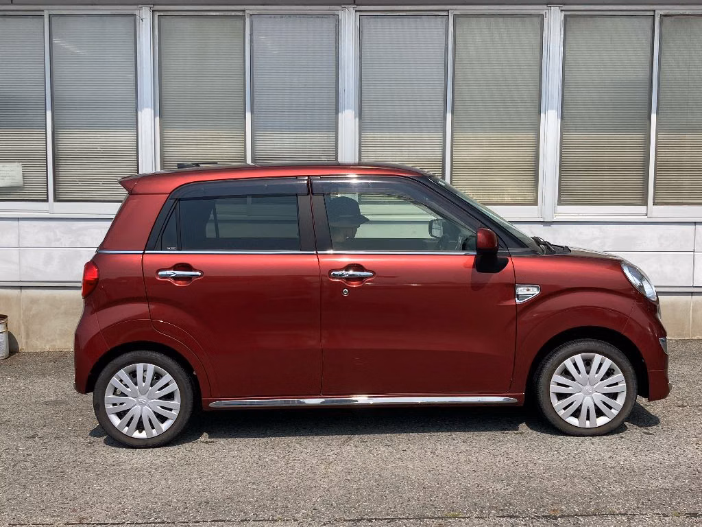 DAIHATSU CAST