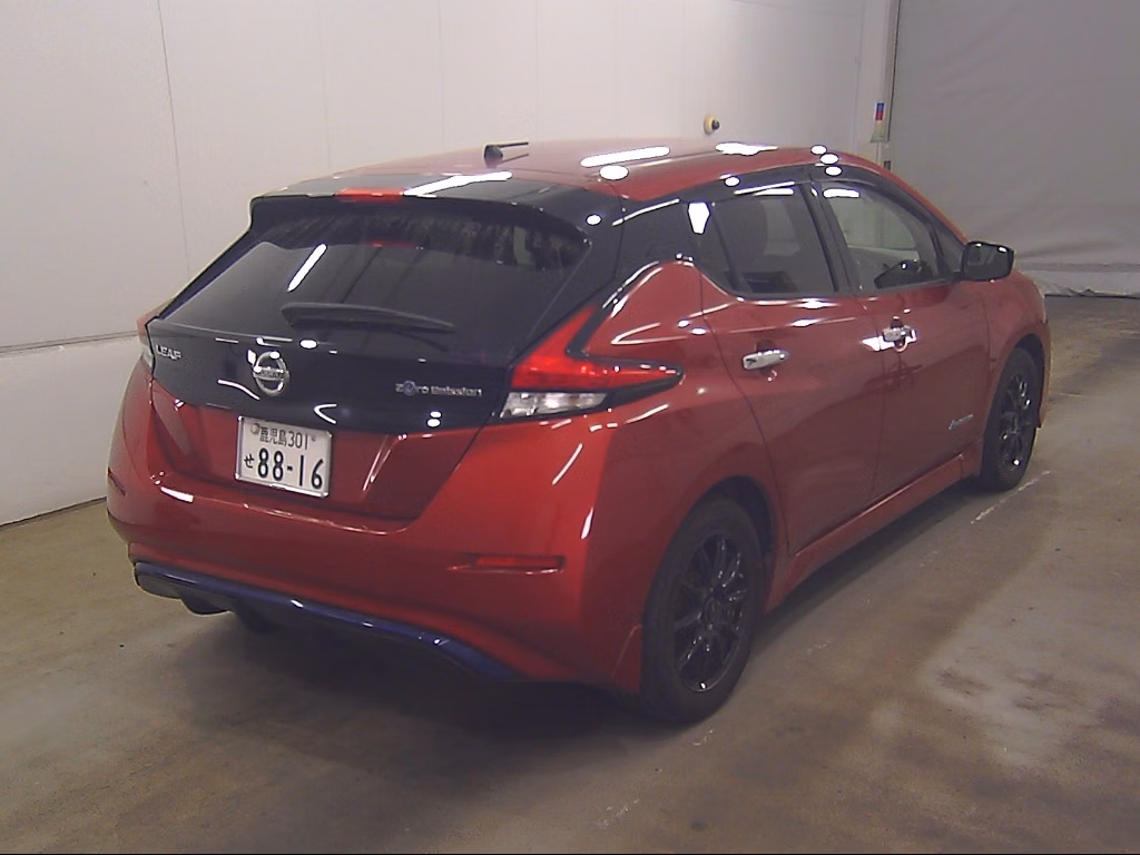 NISSAN LEAF