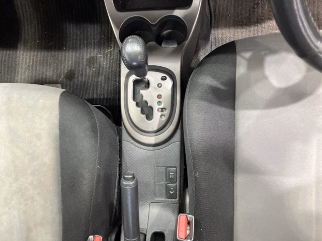 TOYOTA IST