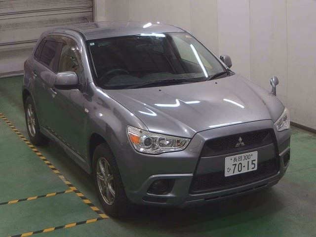 MITSUBISHI RVR