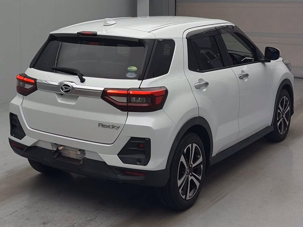 DAIHATSU ROCKY