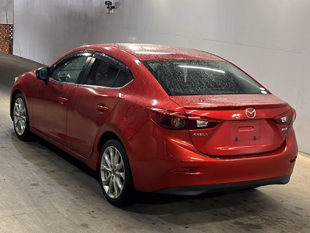MAZDA AXELA