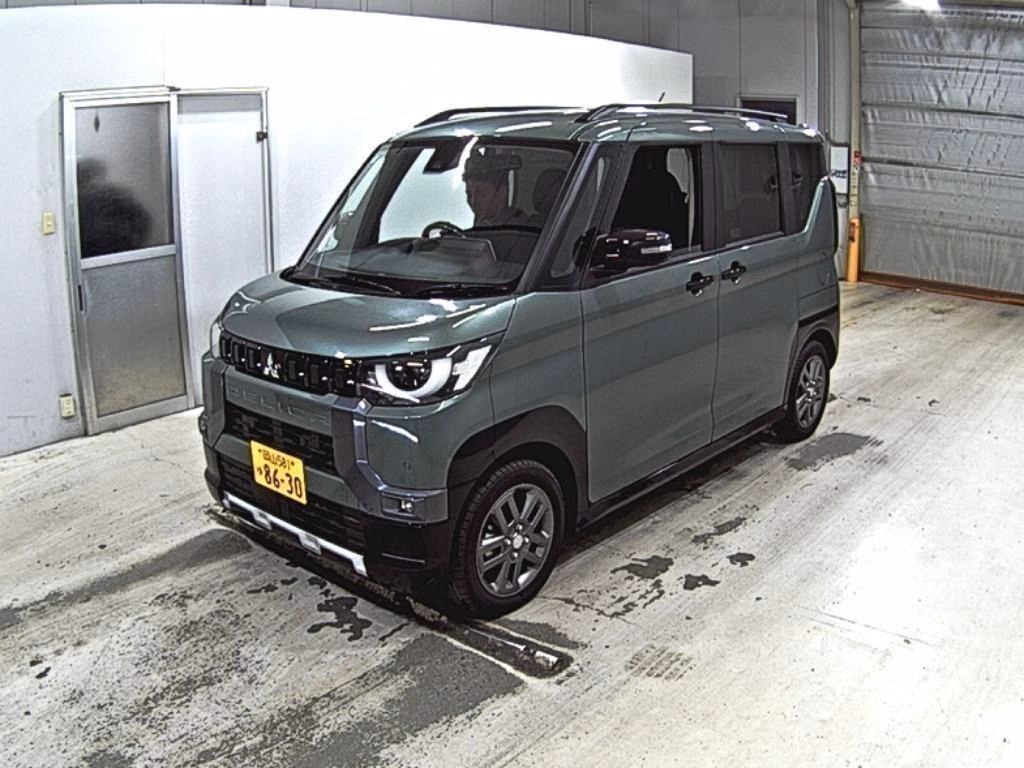 MITSUBISHI DELICA MINI