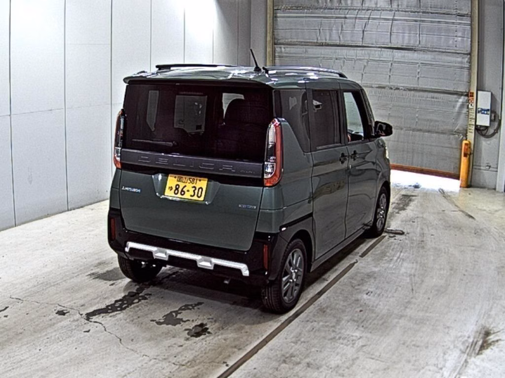 MITSUBISHI DELICA MINI