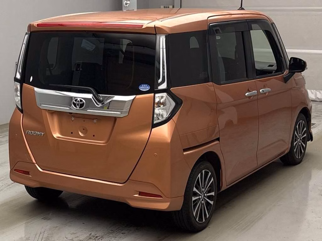 TOYOTA ROOMY