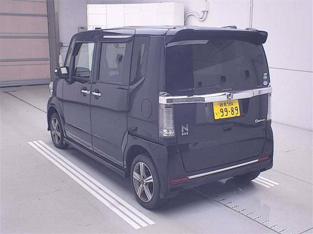 HONDA N-BOX