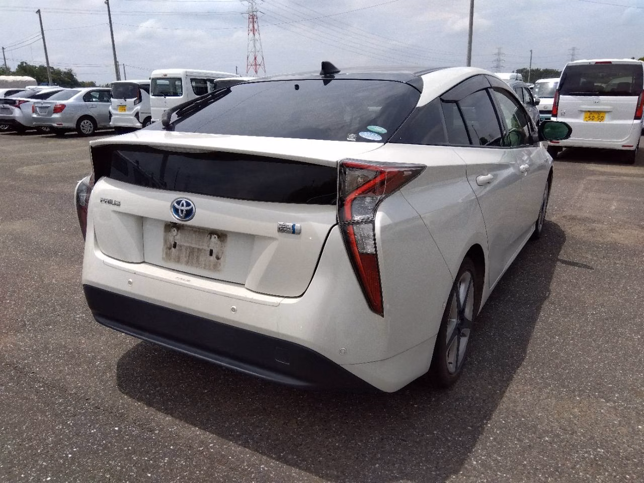 TOYOTA PRIUS