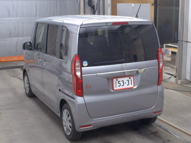 HONDA N-BOX