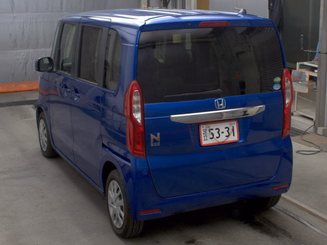 HONDA N-BOX