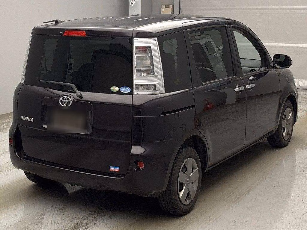 TOYOTA SIENTA